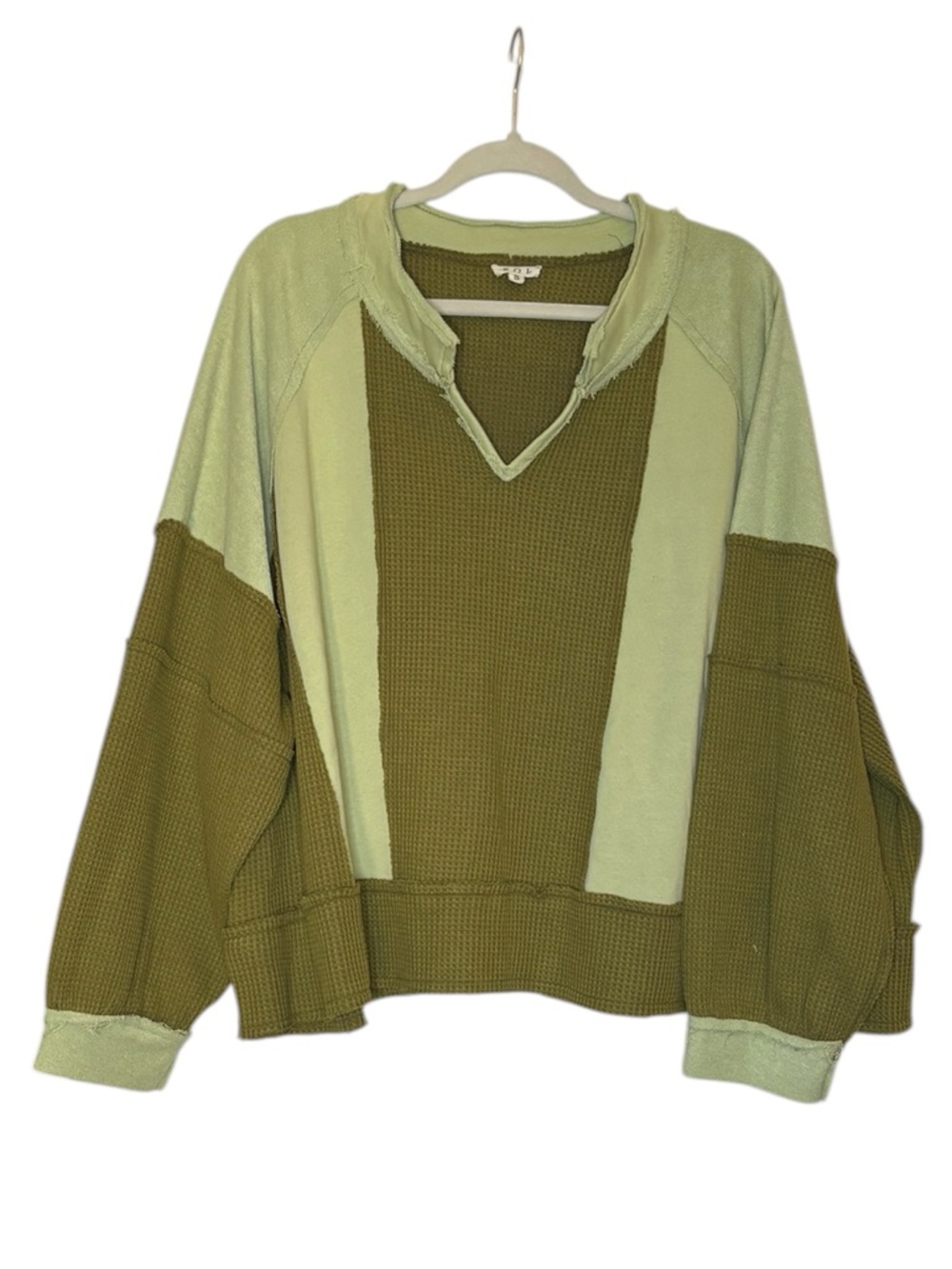 POL Two-Tone Olive Green V-Neck Sweater